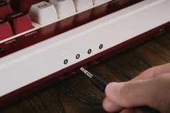 Retro Mechanical Keyboard Fami Edition^8Bitdo Online